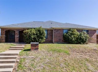 2624 Max Goldblatt Dr, Dallas, TX 75227