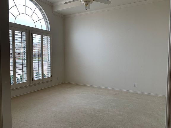 5th image of 4009 Edgebrook Dr