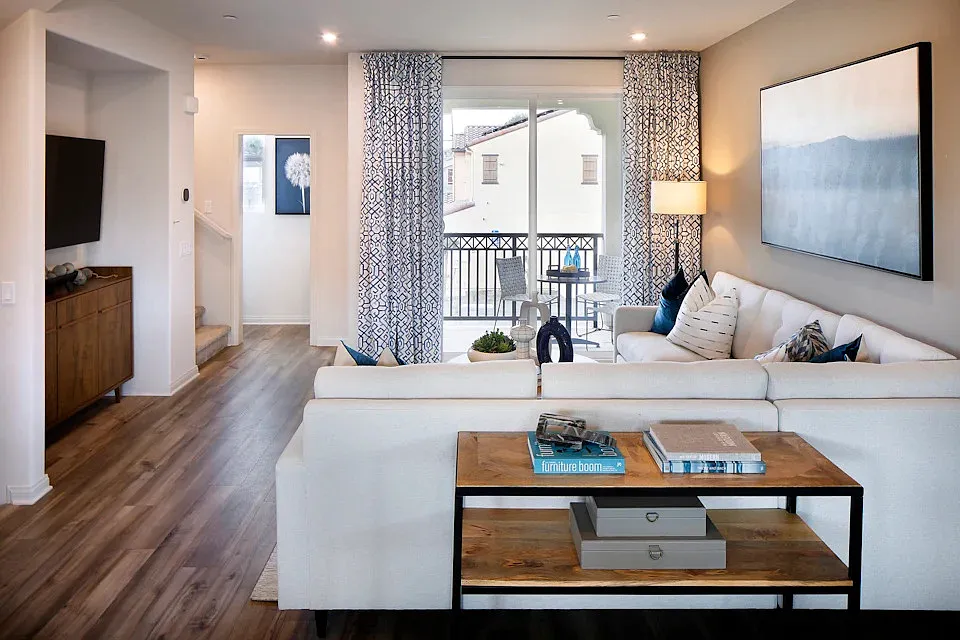 2 bed, 2.5 bath, 1196 sqft, $3,200 — Photo 3