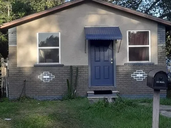 8213 N 17th St, Tampa, FL 33604