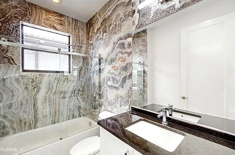 8350 Royal County Down Rd — Photo 30