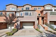 Bayview Dr-S2910-001.jpg