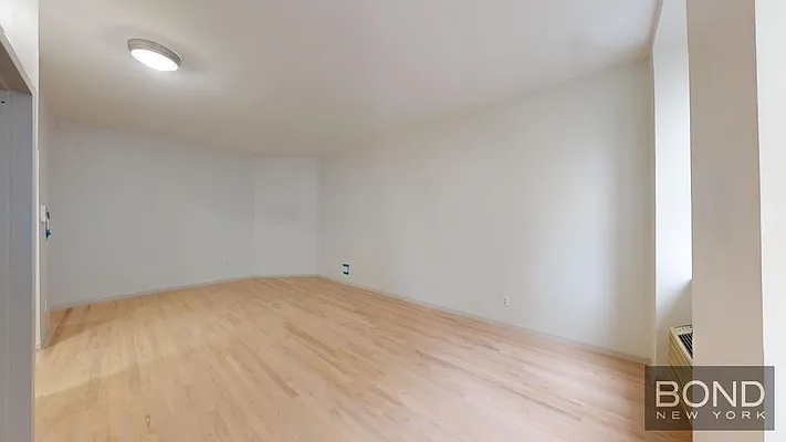 Rented by Bond New York | media 2