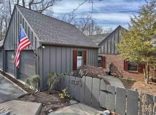 597 Cook Ct, Hummelstown, PA 17036