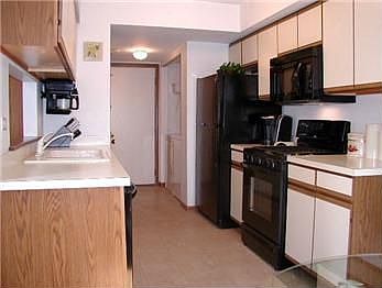 4th image of 8317 W 170th St