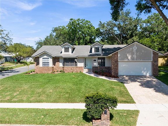 3rd image of 937 Red Dandy Dr