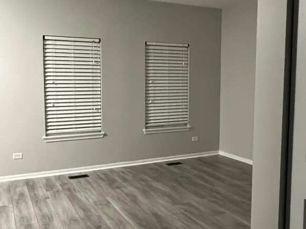 16630 W Natoma Dr, Lockport, IL 60441