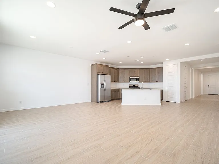 19214 W Marissa Dr — Photo 21