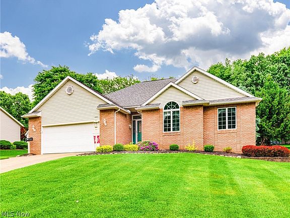 2nd image of 1336 Northwoods Trl