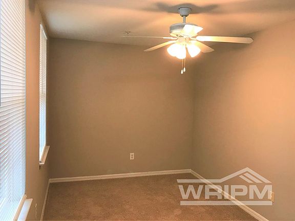 2nd image of 1009 Siena Park Blvd E