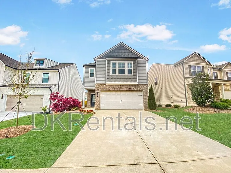 213 Auburn Station Dr — Photo 2