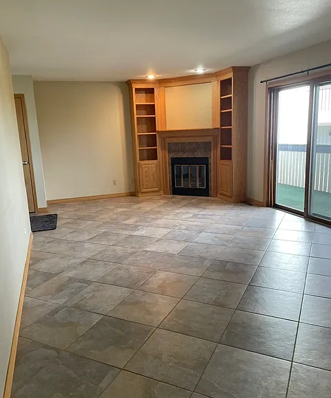 2201 Alpine Dr #2201 — Photo 2