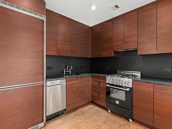 3rd image of 540 W 28th St #5G