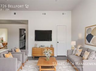 3726 Bellfort St, Houston, TX 77051