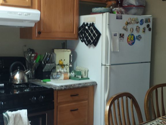 3rd image of 24 Prosser Cir
