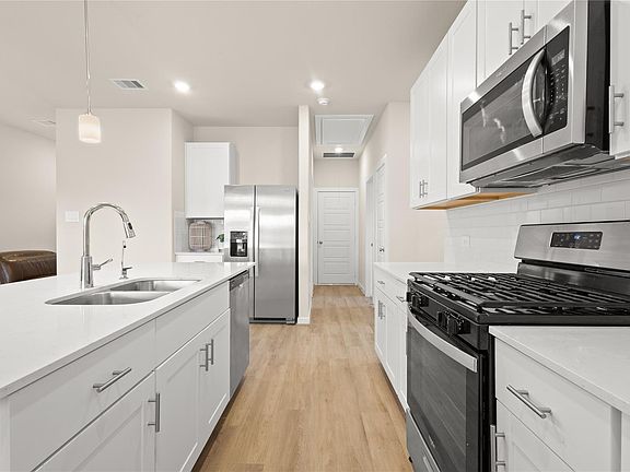 4th image of 2619 Cactus Ranch Ln