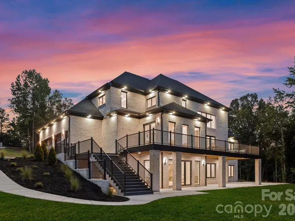 6003 Israel Dr, Concord, NC 28025