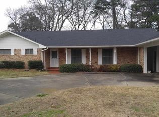 203 Hickory St, Gladewater, TX 75647