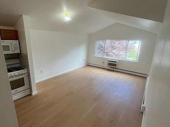 5th image of 301 Howe Ave Floor 2