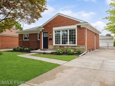 31111 Angeline Ct E, Saint Clair Shores, MI, 48082