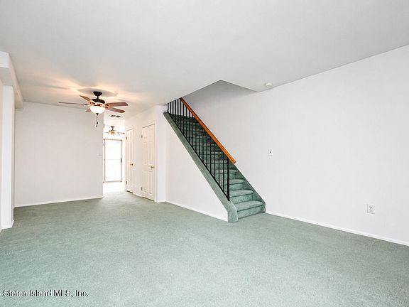 4th image of 52 Houston Ln