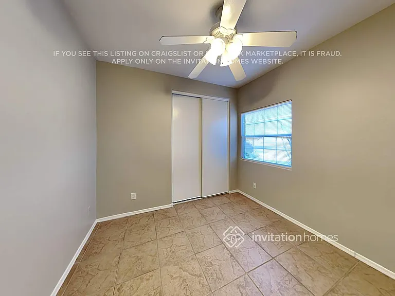 15439 W Port Au Prince Ln — Photo 9