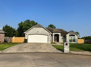 1014 Parkerman Ct, Bridge City, TX 77611