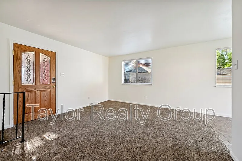 2 bed, 1.0 bath, 759 sqft, $1,825 — Photo 4
