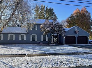 2846 98th St, Highland, IN 46322