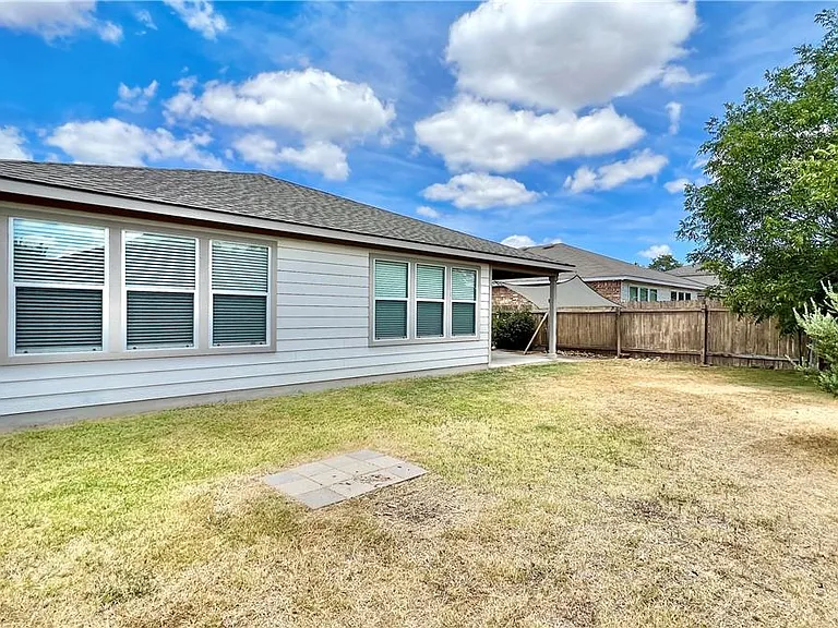 784 Kingfisher Ln — Photo 18
