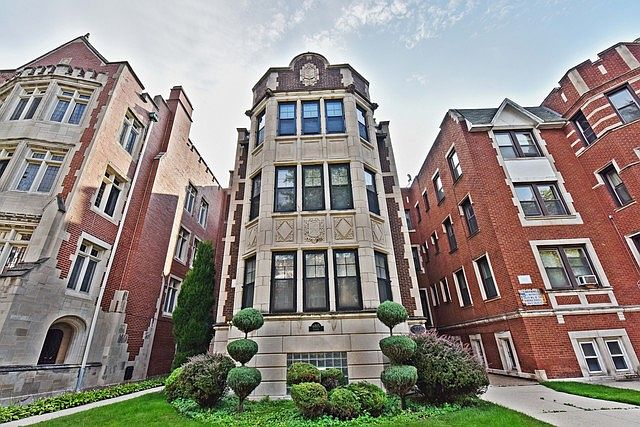 1st image of 6815 S Crandon Ave #3