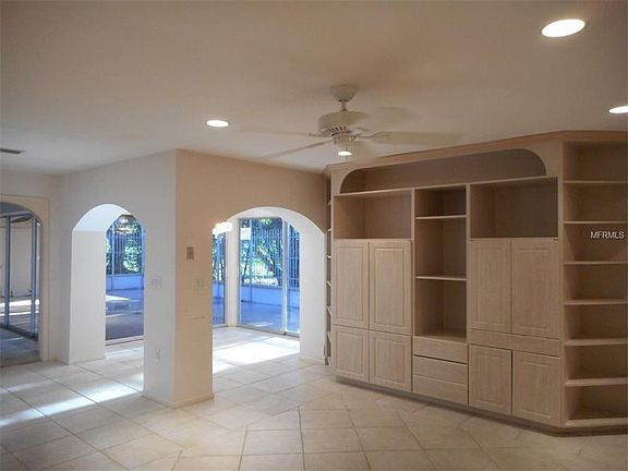 3rd image of 2211 Brookhaven Dr