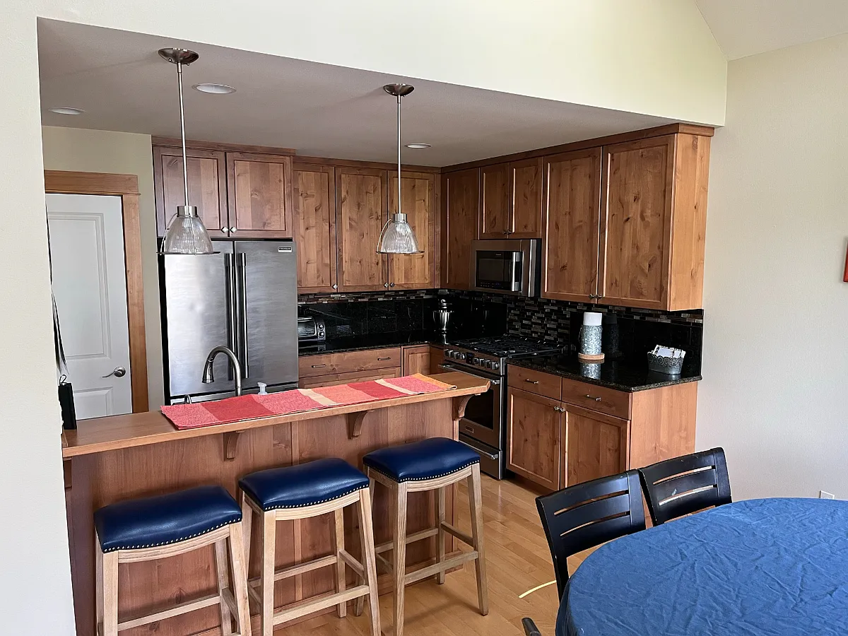 3 bed, 1914 sqft, $3,500 — Photo 4