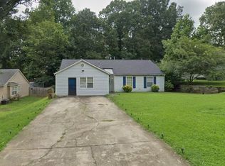 5952 Meadow Ln, Rex, GA 30273