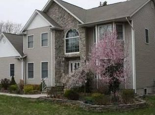 476 Haverstraw Rd, Montebello, NY 10901