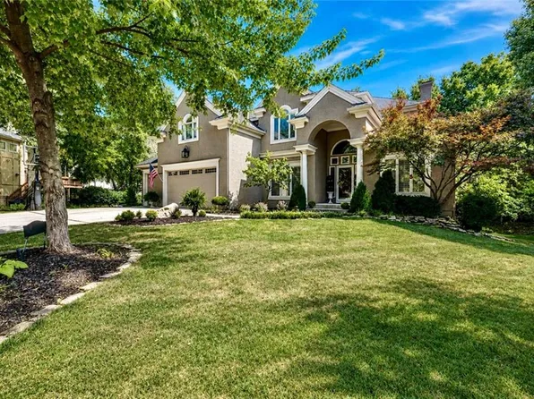 13213 El Monte St, Leawood, KS 66209