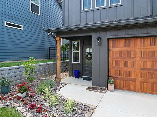 4th image of 5750 Acadia Dr