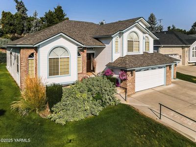 4 N 78th Ave, Yakima, WA, 98908