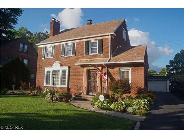 3033 Ludlow Rd photo 1