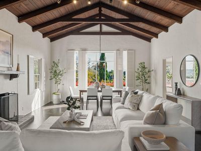 2215 Las Rosas Ln, Santa Barbara, CA, 93105