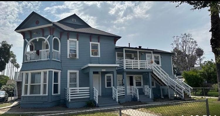 FRONT BUILDING