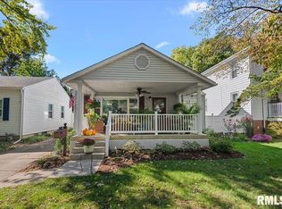 1935 S Park Ave, Leland Grove, IL 62704