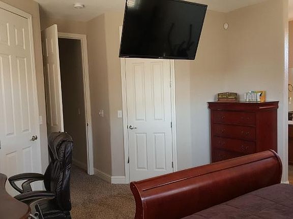 5th image of 510 Stonehaven Dr