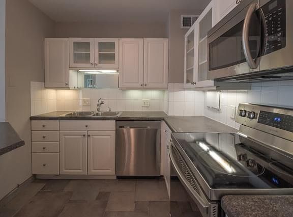 5th image of 3600 N Lake Shore Dr APT 1021