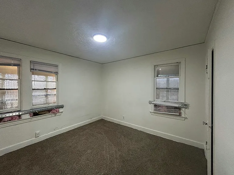 4401 Buckingham Ave #2 — Photo 13