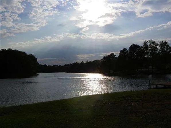 409 Forest Lake Rd, Forest City, NC 28043