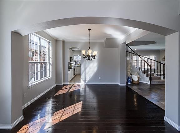 4th image of 5300 Hollow Knoll Dr