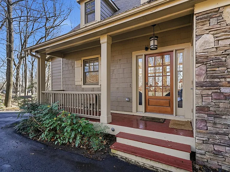 425 Sanderlin Mountain Dr — Photo 26