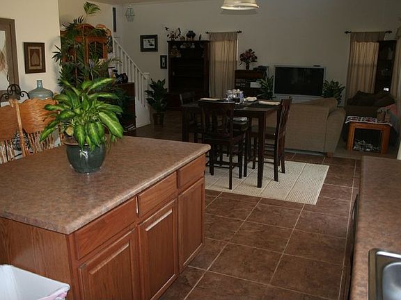 4th image of 1181 W Desert Basin Dr