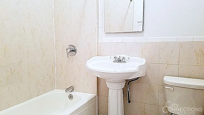 Rented by City Connections Realty | media 30